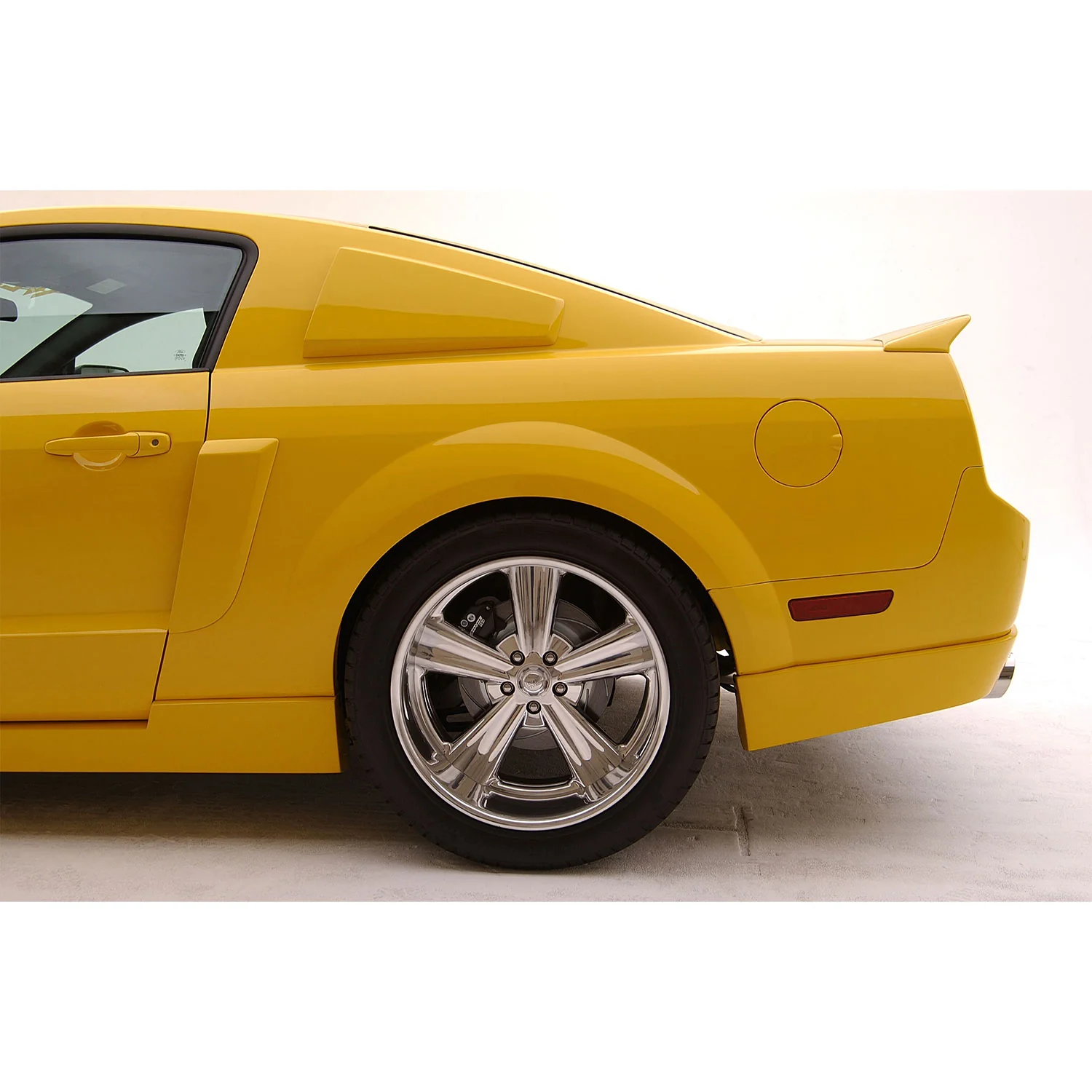 3D Carbon Covertor Ventana Mustang 05-09